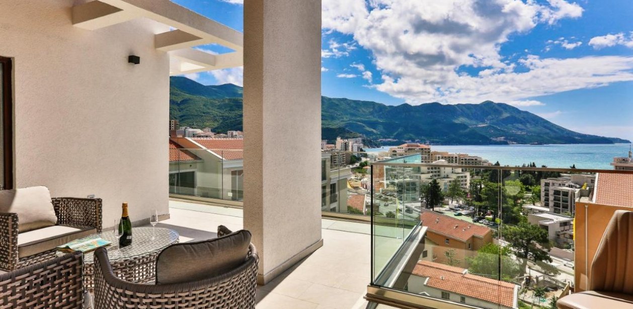 Juodkalnija, Becici, HOTEL LUSSO MARE 4*