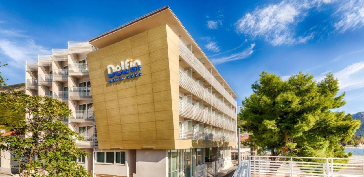 Juodkalnija, Bijela, CARINE HOTEL DELFIN 4*
